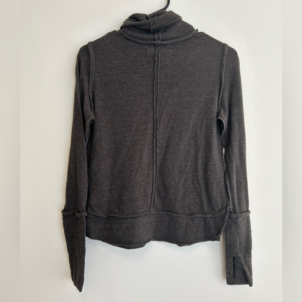 FREE PEOPLE We the Free Turtleneck Long Sleeve Exposed Seams Size XS - Picture 5 of 9
